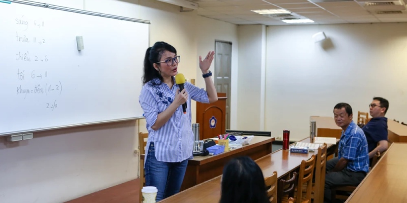 Lựa chọn làm giáo viên tiếng Việt với sự cạnh tranh ngành nghề thấp