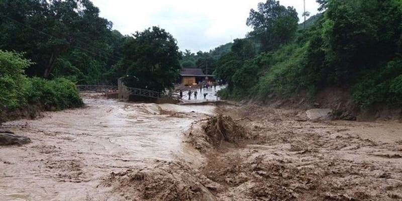 Lũ quét ảnh hưởng nghiêm trọng đến các tỉnh phía Bắc